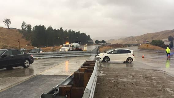 New snowgate allows motorists to escape Grapevine traffic jam