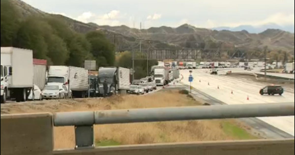 CHP: Driver found dead inside big rig on 5 freeway near Grapevine | FOX ...
