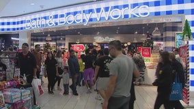 Super Saturday: Last minute holiday shoppers crowd local malls