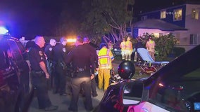 Pursuit ends in Downey when suspects crash into apartment building