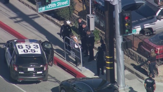 Police arrest two home-invasion robbery suspects following pursuit that ended in Hawthorne
