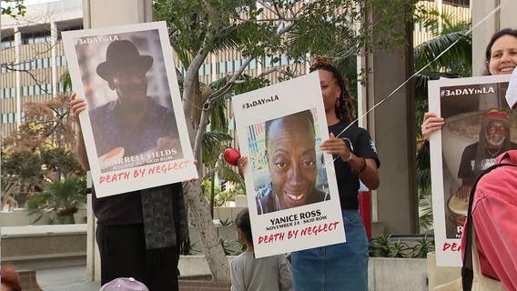 Memorial for recent homeless deaths turns into march on Los Angeles City Hall