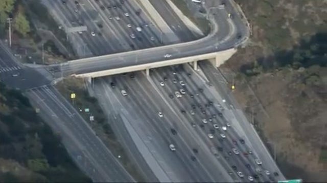 Metro board moves forward with study of toll lanes on 405 in Sepulveda Pass