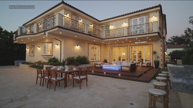 Top Property: 'Stately and grand' estate in Hancock Park