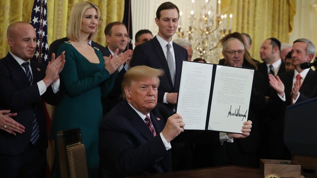 Trump signs order targeting college anti-Semitism