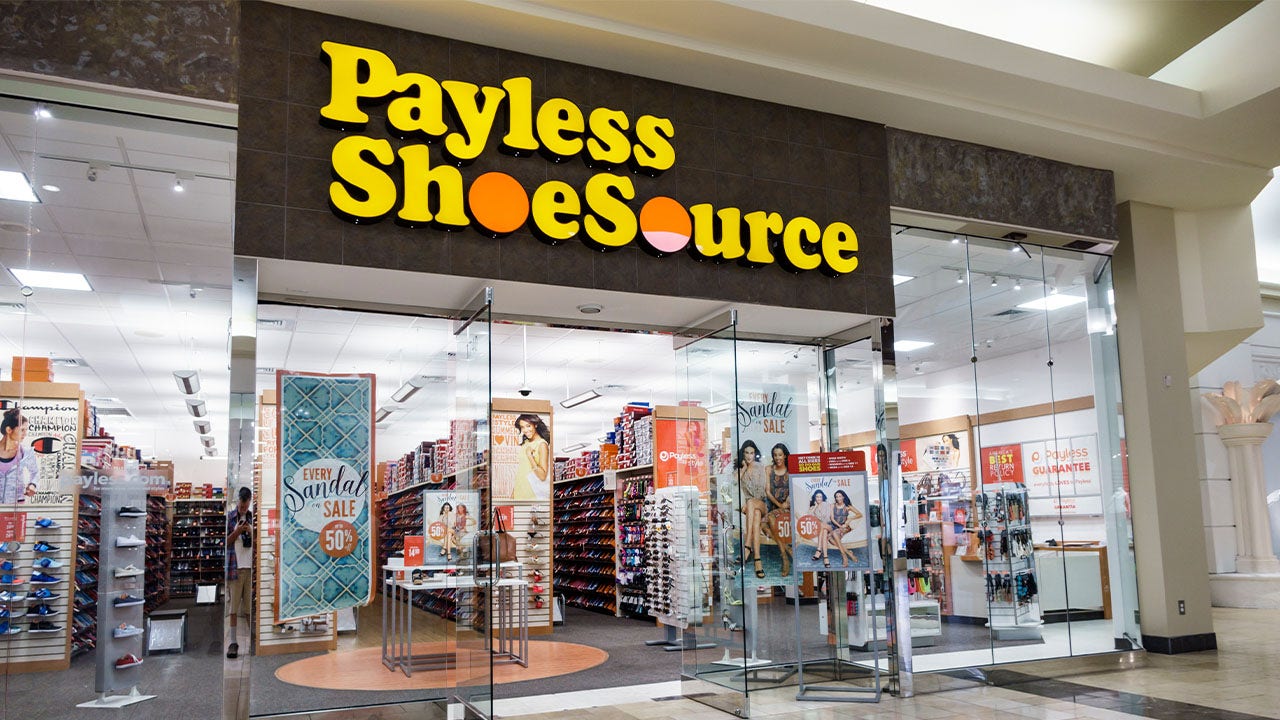 Payless best sale woodland mall