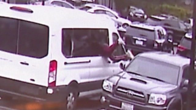 Car burglars target LA tourists