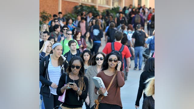 First-time, full-time college students can get 2 years of free tuition at Cal State universities if AB 1862 passes
