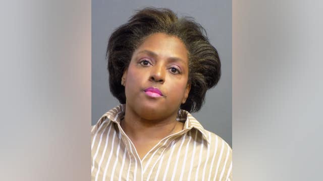 Newport Beach woman pulls kitchen knife, steals $2 million in jewelry from South Coast Plaza: Police