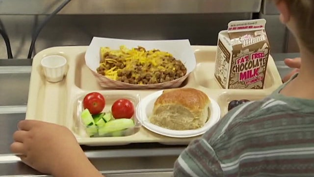 Children can receive free lunches at select Los Angeles parks through Aug. 9