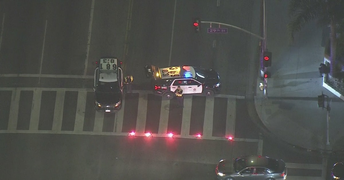 Pedestrian fatally struck by vehicle in South Los Angeles | FOX 11 Los ...