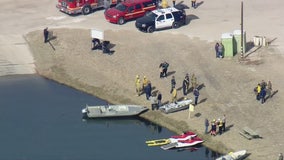 Crews searching for missing boater in Lake Palmdale