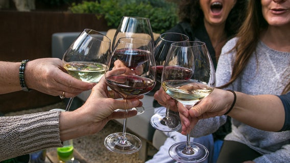 Wine prices may go down thanks to surplus of grapes