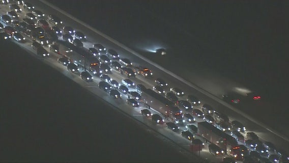 Fiery crash shuts down northbound 5 Freeway in Newhall