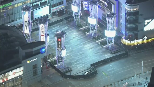 Kobe memorial outside Staples Center cleared