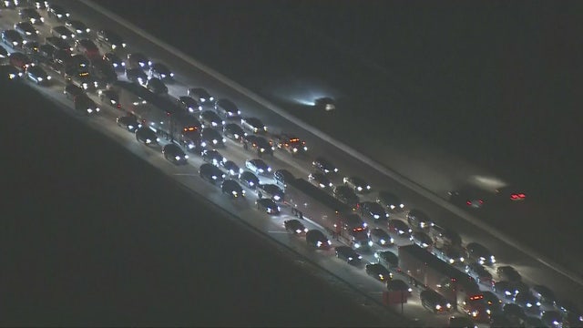 Fiery crash shuts down northbound 5 Freeway in Newhall