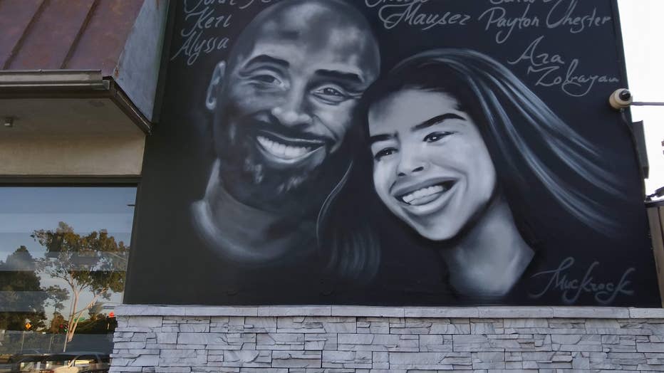 Fans Paint Murals Around Los Angeles To Honor Kobe Bryant