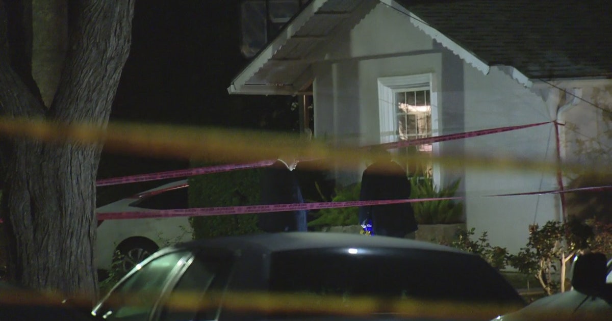 Double shooting leaves woman dead in Woodland Hills | FOX 11 Los Angeles