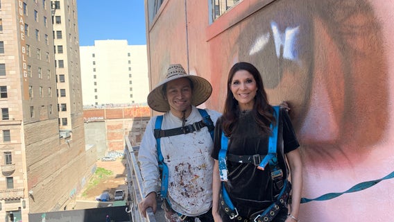 Noted artist Robert Vargas adds Kobe Bryant to high-rise mural