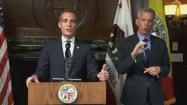 Mayor Garcetti orders bars, restaurants, venues to close to help prevent coronavirus spread