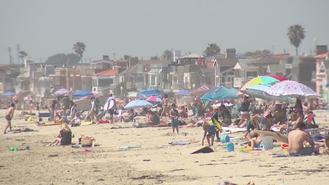 Orange County beaches majorly crowded despite stay-at-home orders due to COVID-19