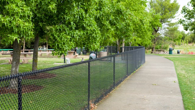 Parks across SoCal closed, guarded on Easter Sunday due to coronavirus