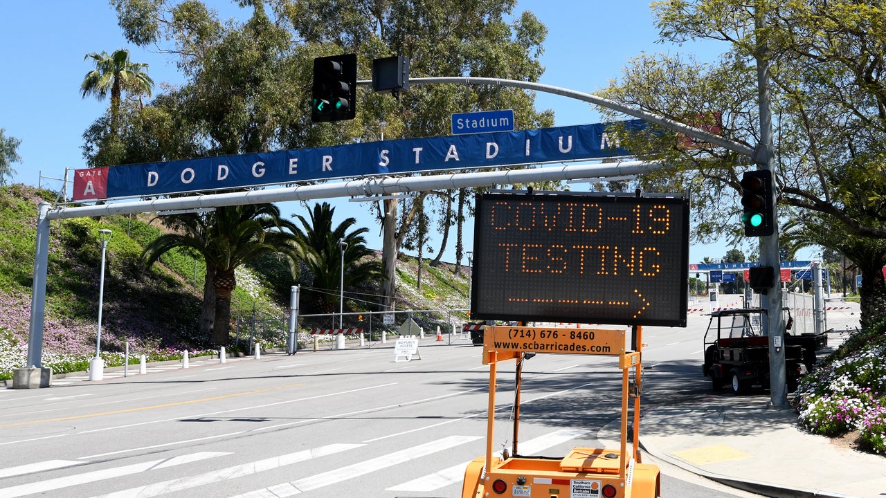 Dodger Stadium Becomes La County S Largest Covid 19 Testing Site