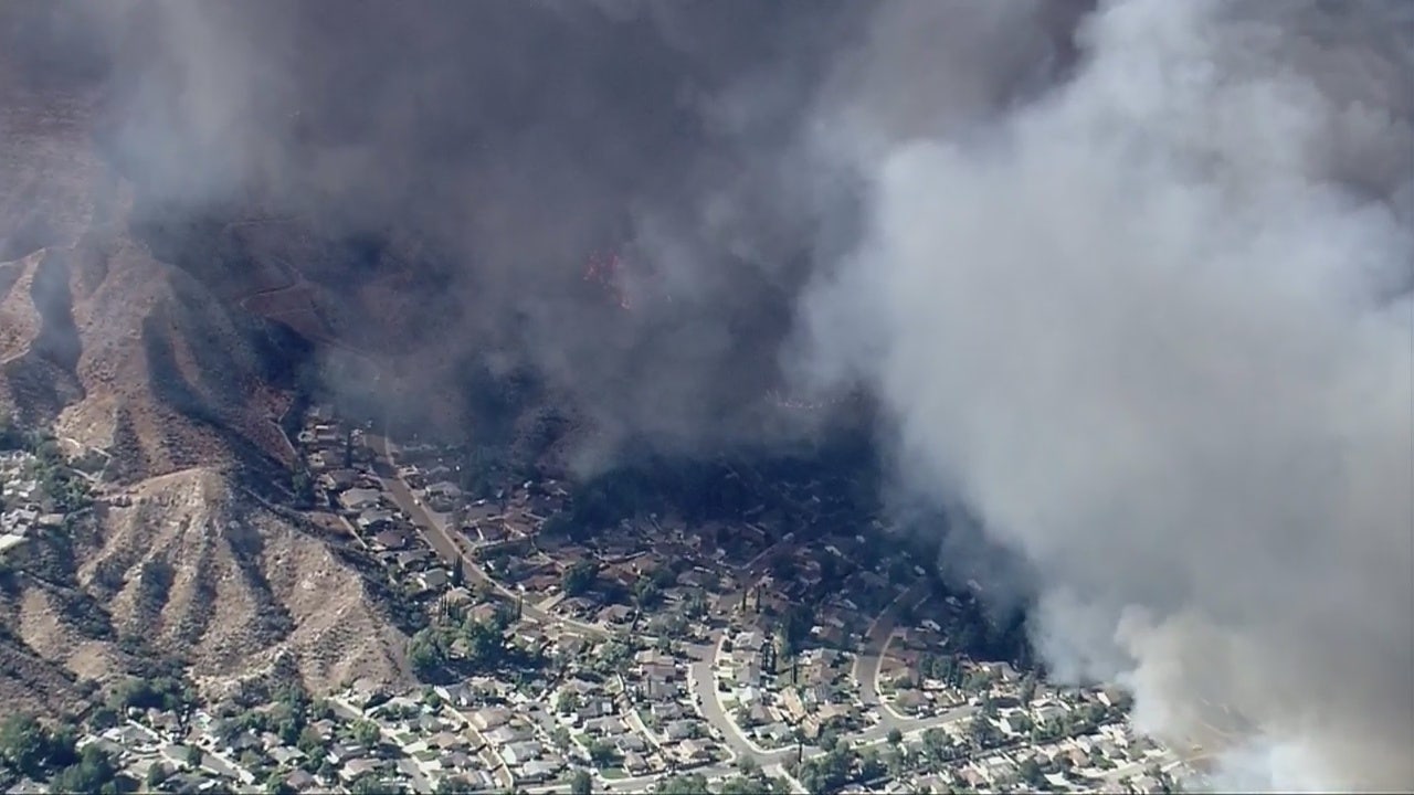 Fire erupts in Canyon Country