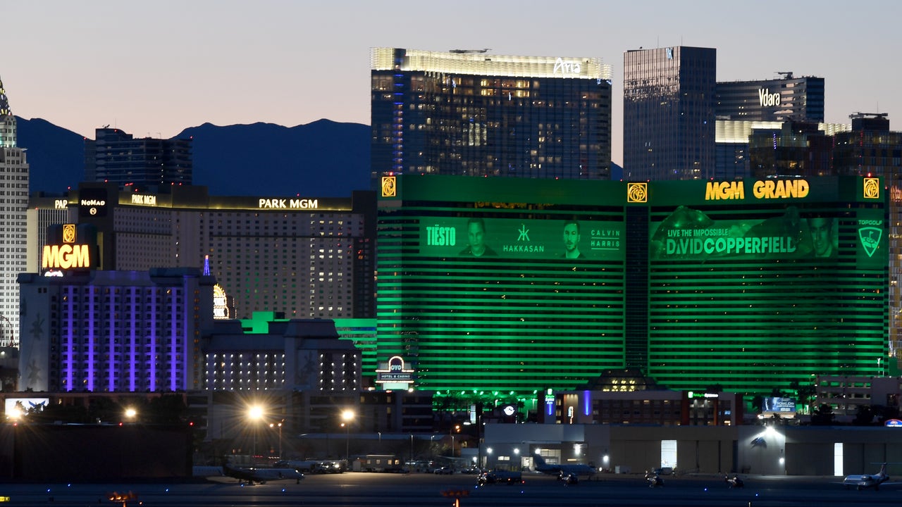 las vegas airport shuttle to park mgm