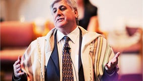 Orange County rabbi turns to technology for the first time amid pandemic