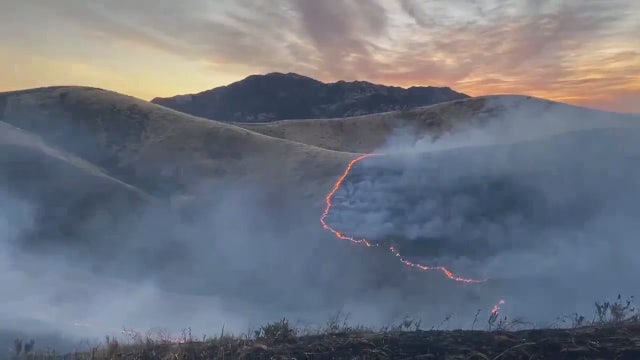 Crews battling 200-acre Hollister Fire in Santa Barbara County