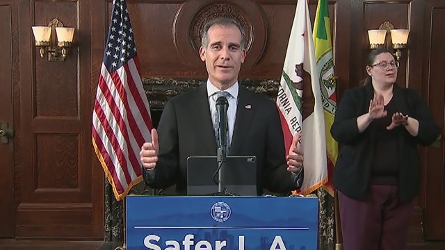 Restaurants, barbershops and hair salons allowed to reopen in Los Angeles