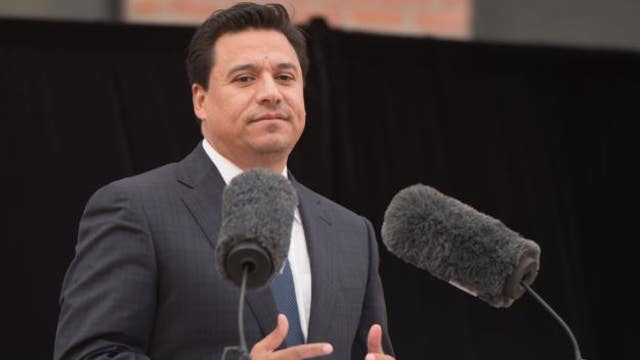 Garcetti, L.A. council president call for Huizar to resign amid FBI probe