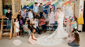 Kindergarten teacher does wedding ‘first look’ with students in heartwarming photoshoot