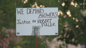 Palmdale community holds rally for Robert Fuller, demanding justice and an arrest in his death