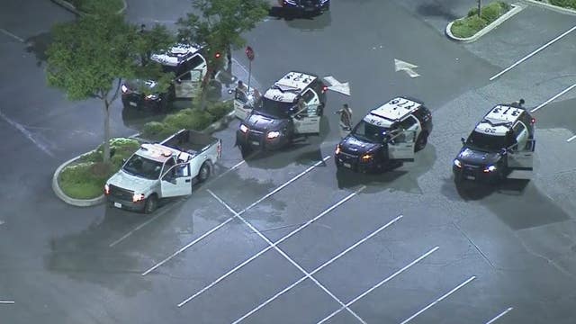 Driver surrenders in Long Beach parking lot after leading deputies on high-speed pursuit