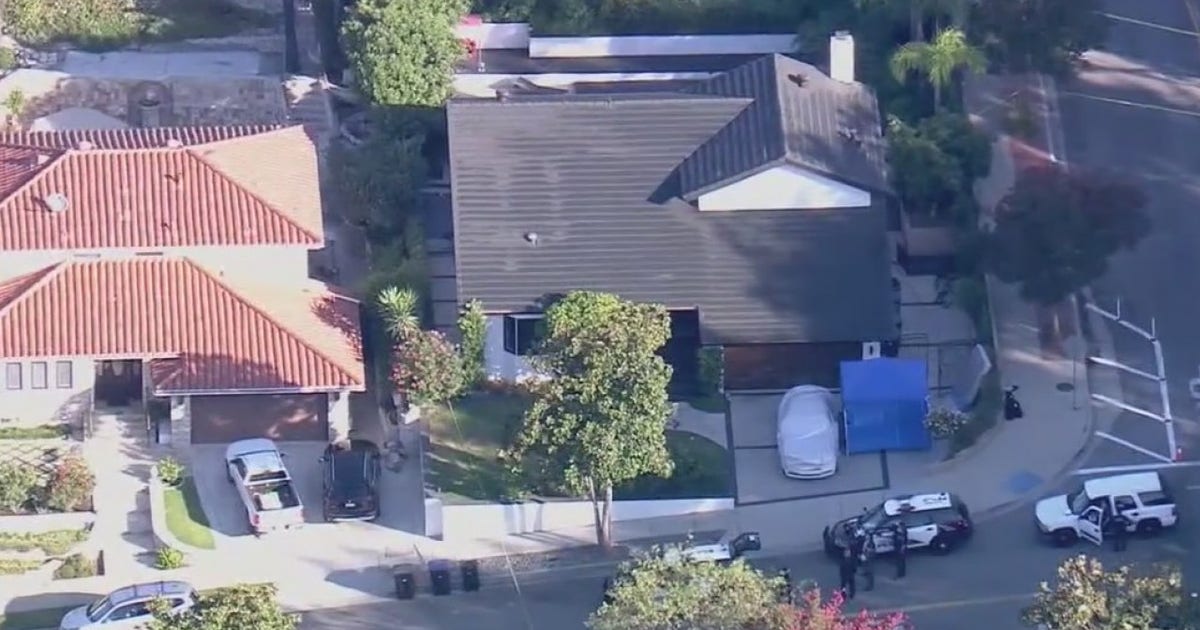 2 men dead, woman critically wounded following shooting at Burbank home ...