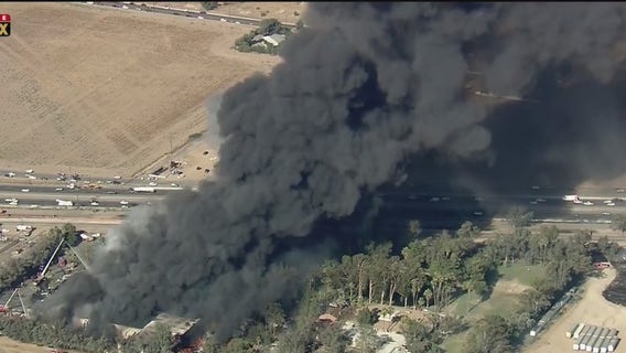 Fire damages Salvation Army building, spreads into field in Perris