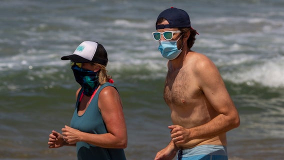 Manhattan Beach to issue citations for not wearing a face-covering in public