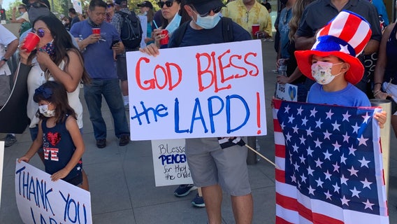 Rally outside of LAPD headquarters to defend the police