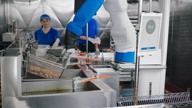 Robot that flips burgers, cooks fries helps eliminate touching points when your food is being prepared