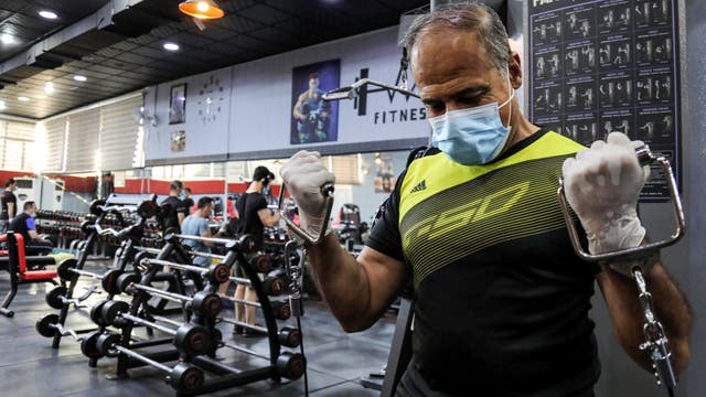 LA County gyms now require masks and gloves to be worn at all times — even while working out