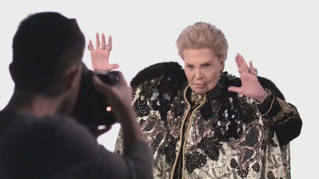 'Mucho Mucho Amor' documentary on late astrologer Walter Mercado now streaming on Netflix
