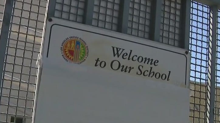 Non-teacher LAUSD workers, district reach deal in step toward reopening - Vimarsana News