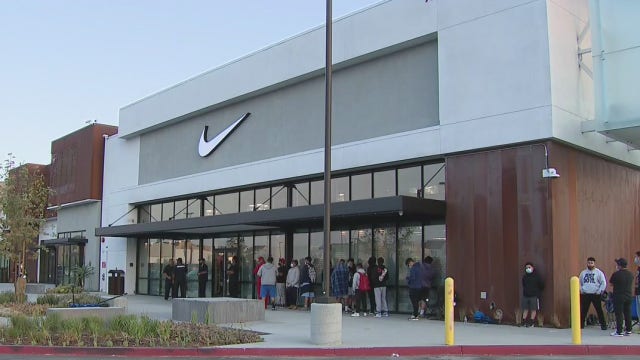 New Nike community store opens in Watts in honor of Mamba Week