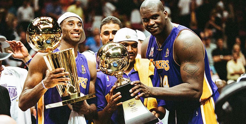 Kobe bryant shops 4th championship