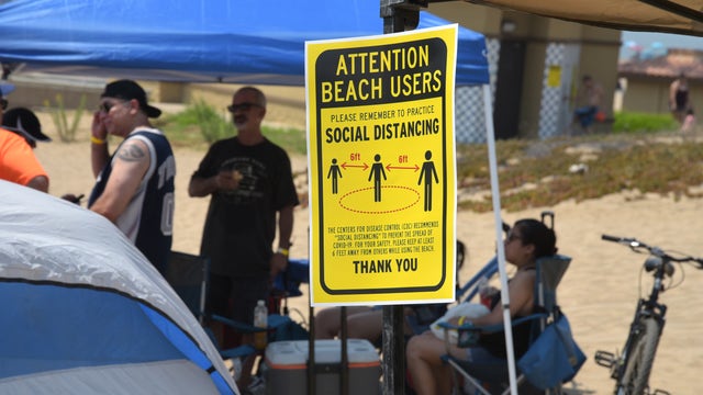 LA beaches to remain open over hot holiday weekend