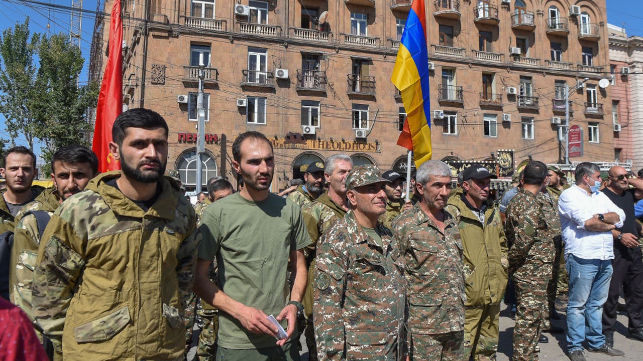 Heavy fighting continues between Armenia and Azerbaijan despite