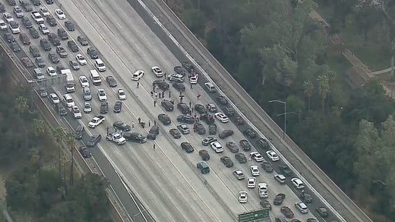 Protest shuts down 170 Fwy. bringing attention to Armenia/Azerbaijan conflict