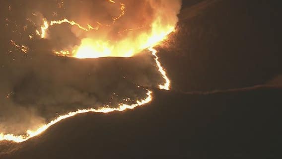 Bruder Fire threatens homes in Redlands